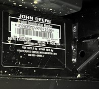 2024 John Deere XUV835M Thumbnail 9