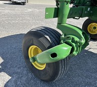 2021 John Deere W235 Thumbnail 12