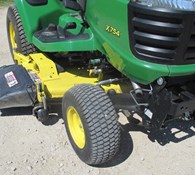 2017 John Deere X754 Thumbnail 9