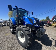 2023 New Holland T5 Series T5.120 Electro Command™ Thumbnail 2