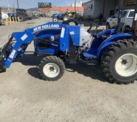 2023 New Holland Workmaster™ Compact 25-40 Series 35 Thumbnail 3