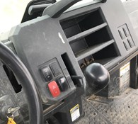 2018 John Deere XUV 835M Thumbnail 4