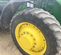 2011 John Deere 8235R Thumbnail 4