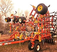 2001 Bourgault 5710 Thumbnail 1