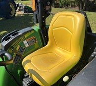 2021 John Deere 3035D Thumbnail 7