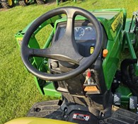 2019 John Deere 1025R Thumbnail 11