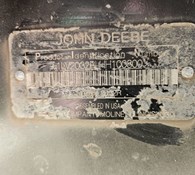 2017 John Deere 2032R Thumbnail 9