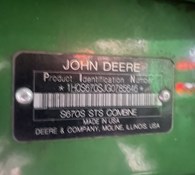 2016 John Deere S670 Thumbnail 13