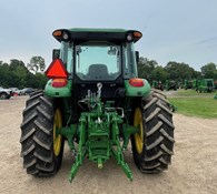 2017 John Deere 6105E Thumbnail 7