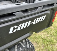 2019 Can-Am Defender HD10 Thumbnail 17