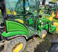 2022 John Deere 1025R Thumbnail 4