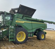 2022 John Deere X9 1100 Thumbnail 1