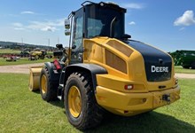 2018 John Deere 344L Thumbnail 8