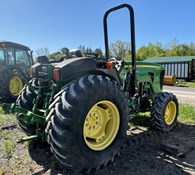 2013 John Deere 5083EN Thumbnail 3