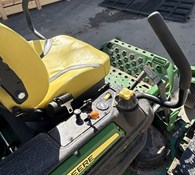 2022 John Deere Z930M Thumbnail 5