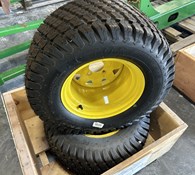 2022 John Deere Wheel/Tires UC23986 /AUC13555 Thumbnail 1