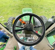 2022 John Deere 8R 340 Thumbnail 22