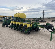 2019 John Deere 1775NT Thumbnail 1