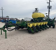 2019 John Deere 1775NT Thumbnail 3