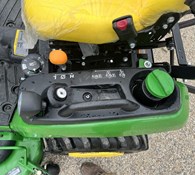 2018 John Deere 1025R Thumbnail 8