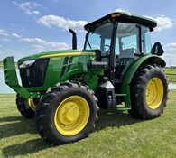 2023 John Deere 5100E Thumbnail 1