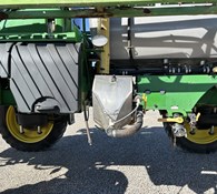 2016 John Deere R4030 Thumbnail 10