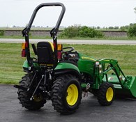 2022 John Deere 2025R Thumbnail 8