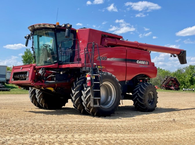 2016 Case IH 8240 Combine For Sale