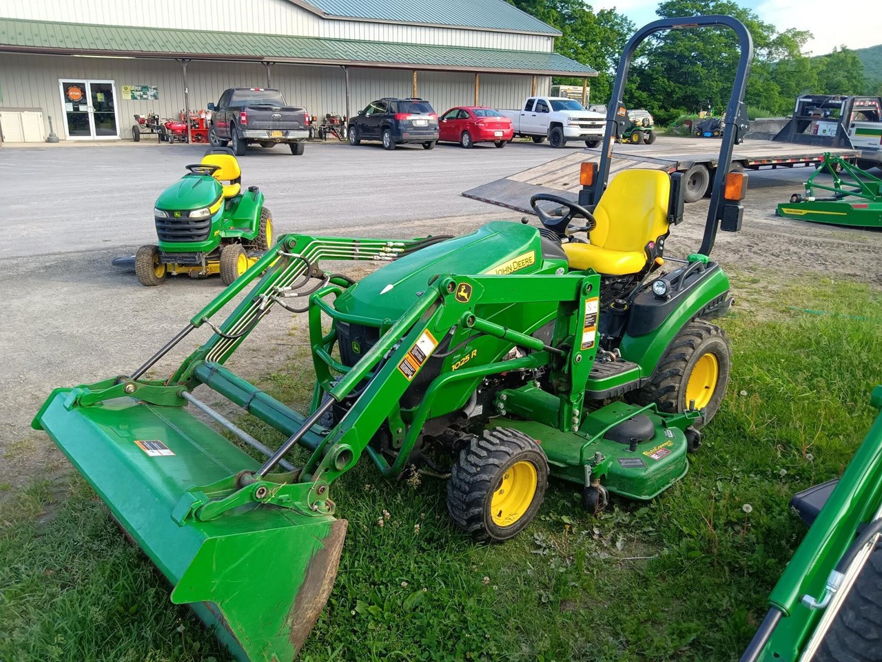 2016 John Deere 1025R Compact Utility Tractor A La VentaOneonta New York