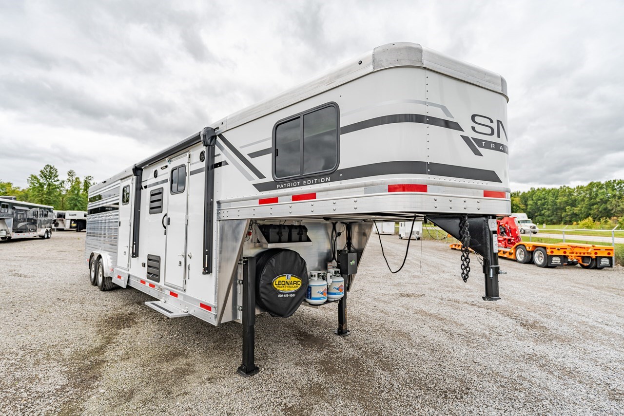 2022 SMC Stock Combo 15' Living Quarter Trailer with Diesel Onan Generator