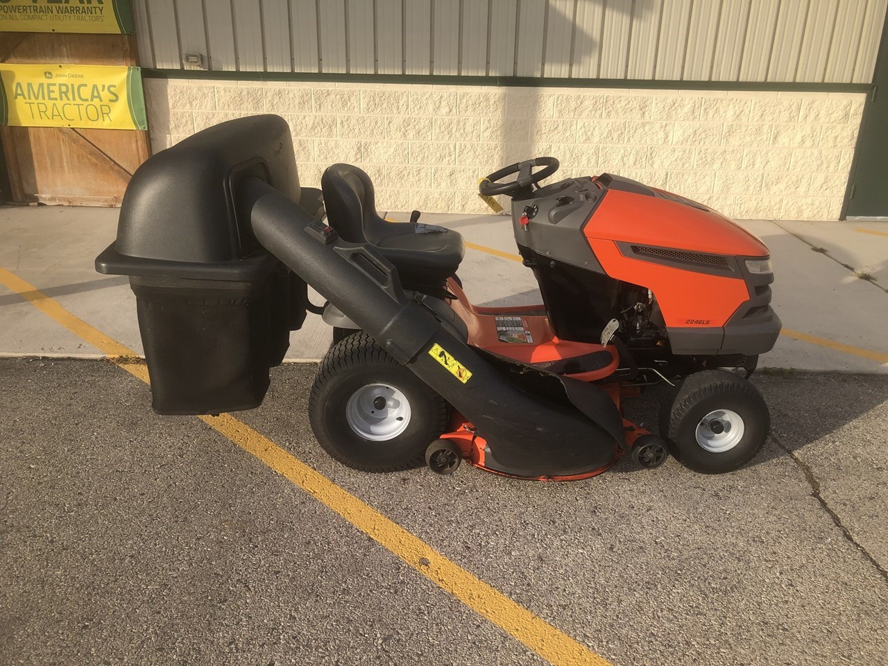 2009 Husqvarna 2246LS Riding Mower For Sale in Fond Du Lac Wisconsin