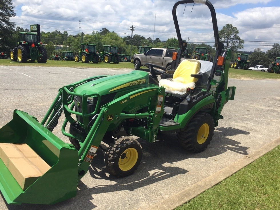 2025 John Deere 1025R Compact Utility Tractor A La VentaSt Augustine ...