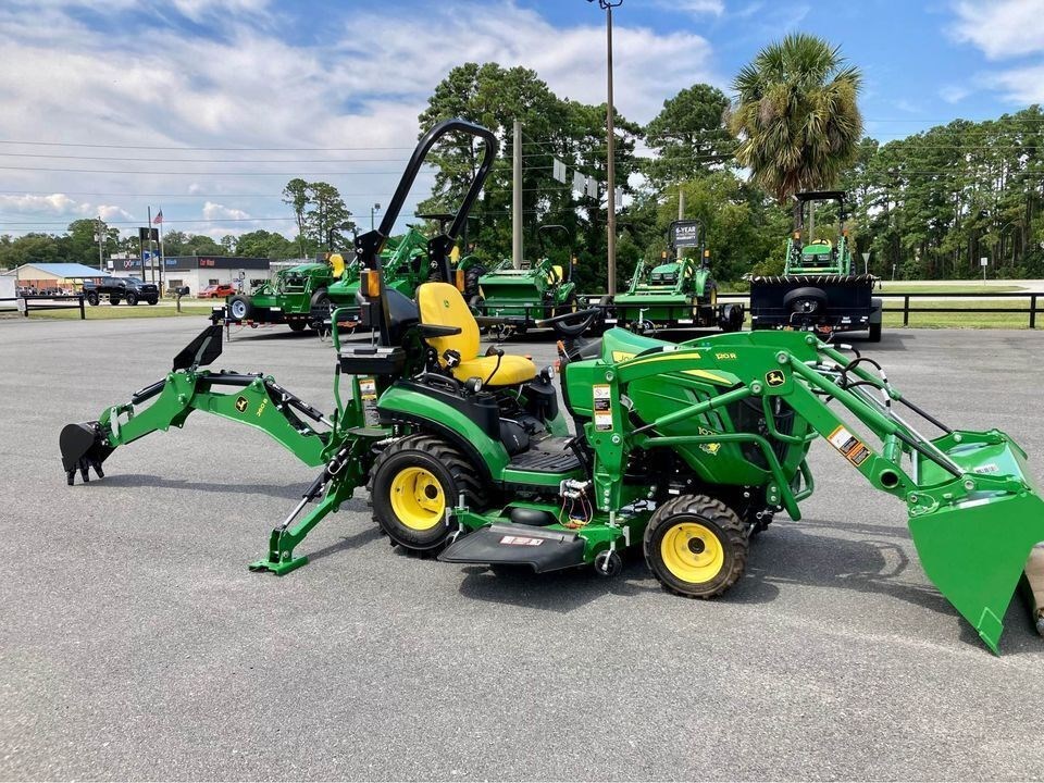2025 John Deere 1025R Compact Utility Tractor برسم البيعJasper Georgia