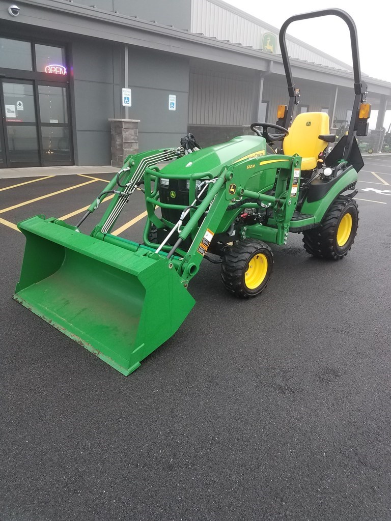 2022 John Deere 1025R Compact Utility Tractor For Sale in Batavia New York