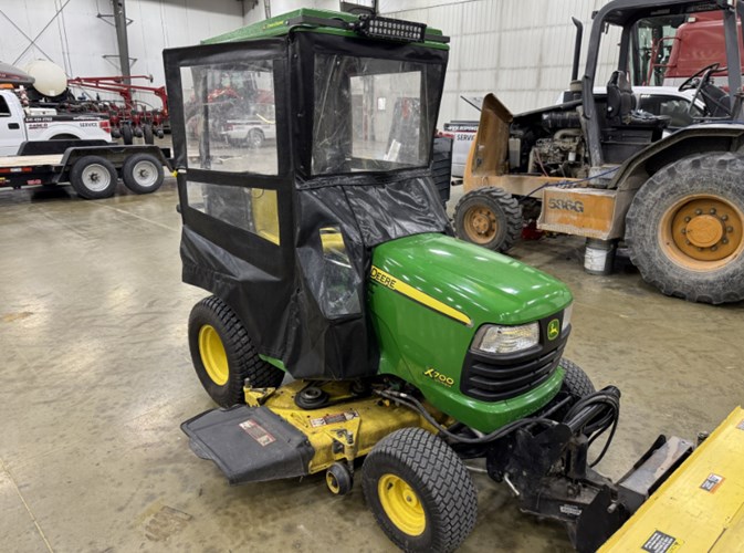 2011 John Deere X700 Riding Mower For Sale 2011 John Deere X700 Riding Mower For Sale