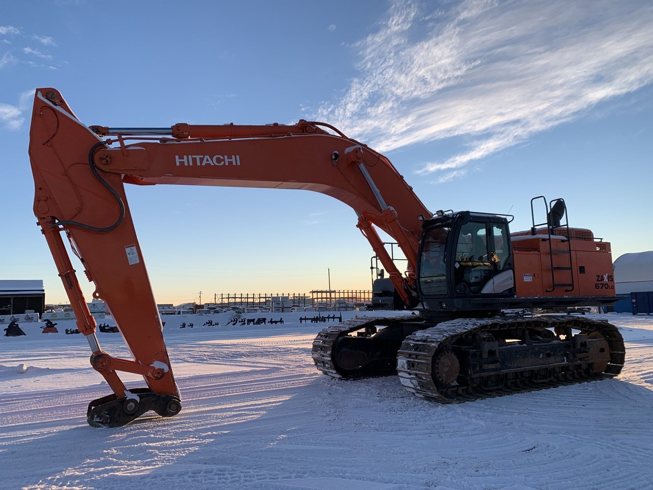 太田智櫢 2019 Hitachi ZX670LC-5 Excavator-Track For Sale in Edmonton