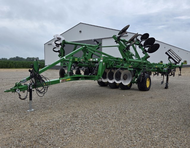 2021 John Deere 2730 Disk Ripper For Sale 2021 John Deere 2730 Disk Ripper For Sale