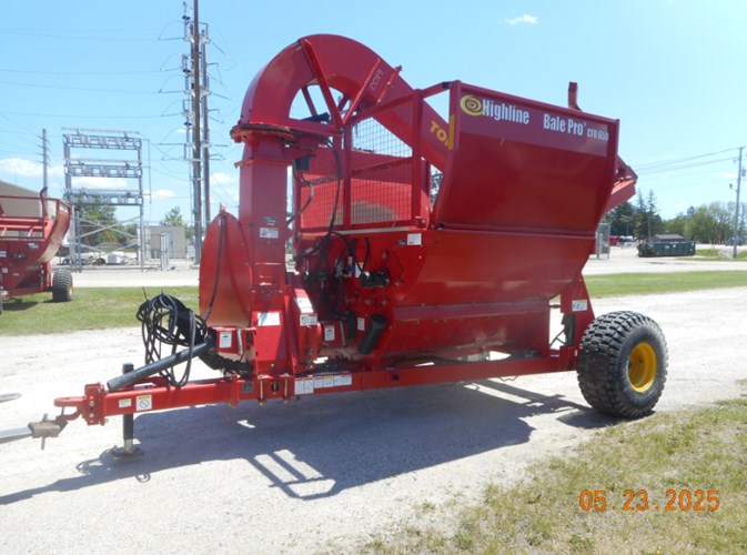 Highline CFR650 Top Gun Bale Processor For Sale Highline CFR650 Top Gun Bale Processor For Sale