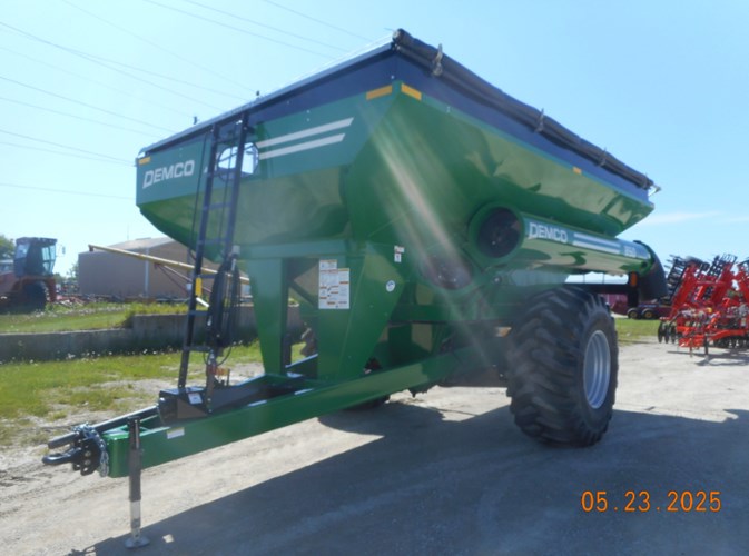Demco 850 Grain Cart For Sale Demco 850 Grain Cart For Sale