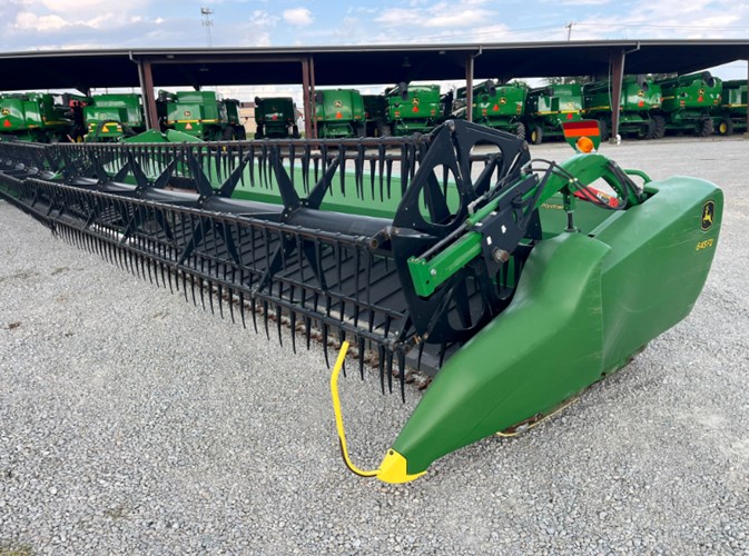 2015 John Deere 645FD Cosechadora con Draper flexible A La Venta 2015 John Deere 645FD Cosechadora con Draper flexible A La Venta