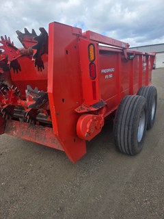 Manure Spreader-Dry For Sale Kuhn Knight Prospread PS150 Manure Spreader-Dry For Sale Kuhn Knight Prospread PS150