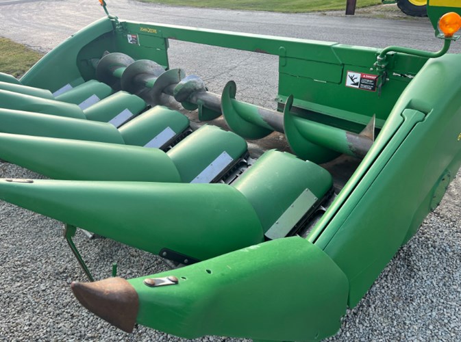 2008 John Deere 606C Cabezales para maíz A La Venta 2008 John Deere 606C Cabezales para maíz A La Venta