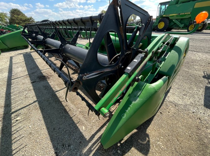 2005 John Deere 620F Cabezales plegables A La Venta 2005 John Deere 620F Cabezales plegables A La Venta