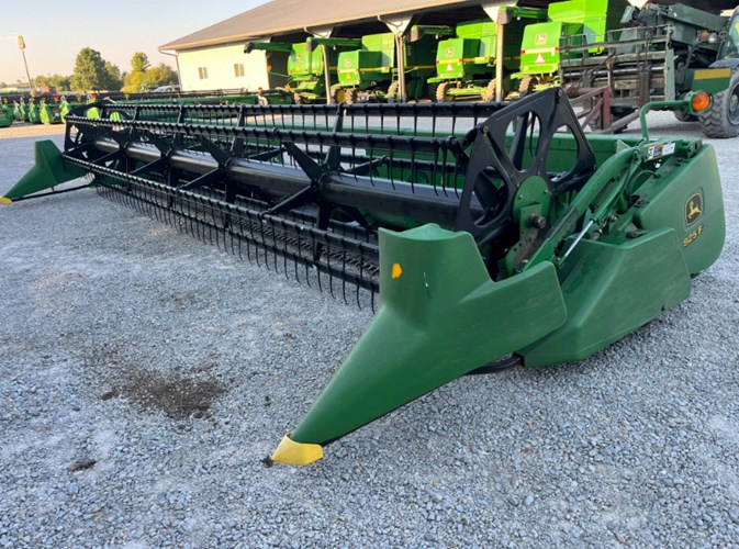 2003 John Deere 925F Cabezales plegables A La Venta 2003 John Deere 925F Cabezales plegables A La Venta