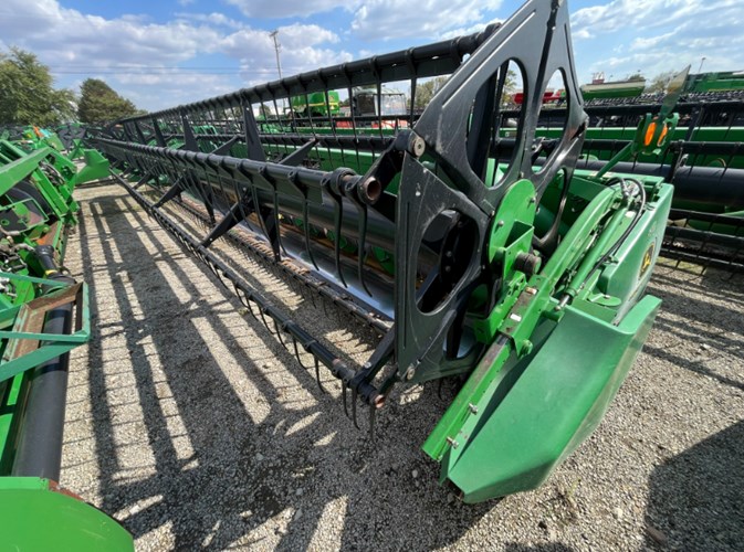 2002 John Deere 925F Cabezales plegables A La Venta 2002 John Deere 925F Cabezales plegables A La Venta