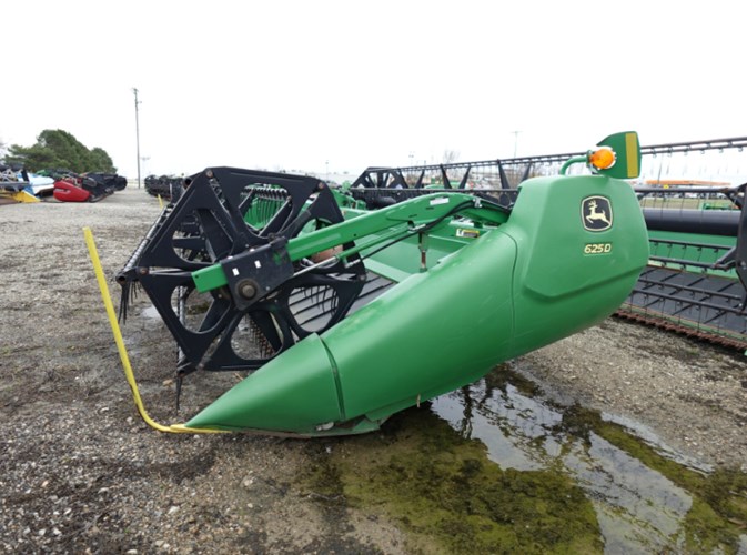 2013 John Deere 625D Cabezales: transportador A La Venta 2013 John Deere 625D Cabezales: transportador A La Venta