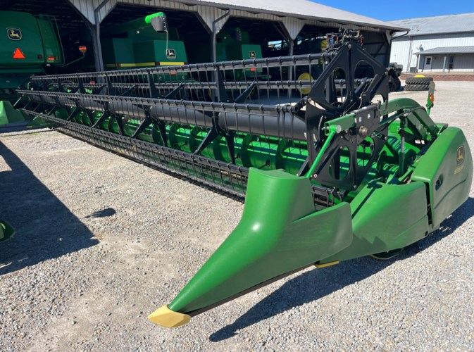 2013 John Deere 635F Cabezales plegables A La Venta 2013 John Deere 635F Cabezales plegables A La Venta