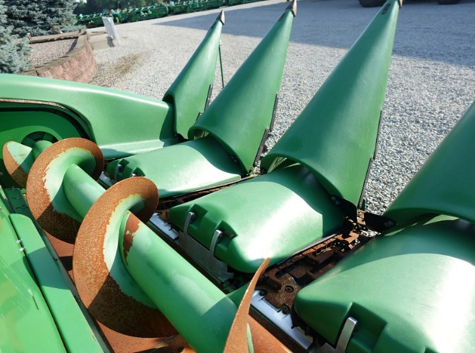 2010 John Deere 608C Cabezales para maíz A La Venta 2010 John Deere 608C Cabezales para maíz A La Venta