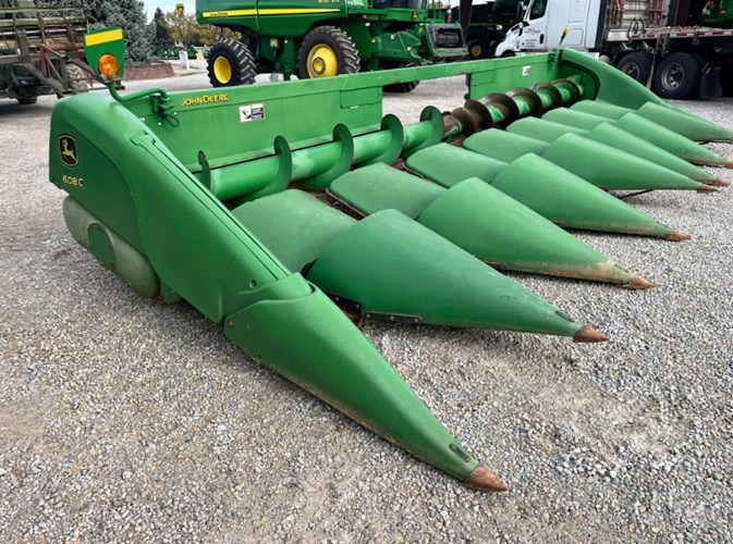 2010 John Deere 608C Cabezales para maíz A La Venta 2010 John Deere 608C Cabezales para maíz A La Venta