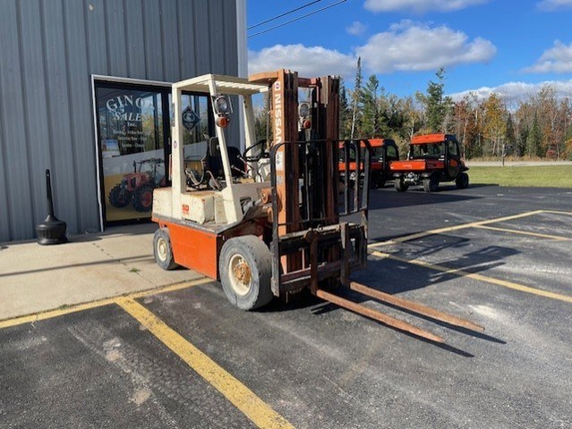 Nissan 257H Lift Truck/Fork Lift For Sale Nissan 257H Lift Truck/Fork Lift For Sale